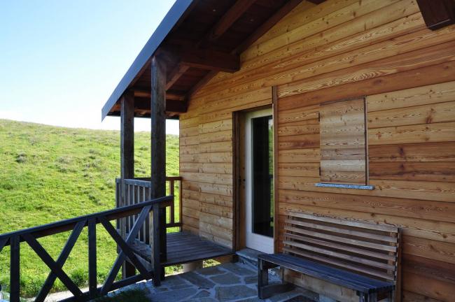 rivestimento baita e portoncino ingresso - Berbenno di Valtellina